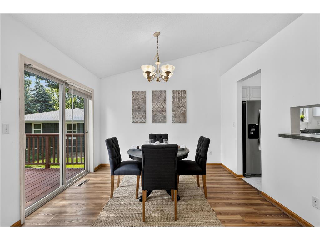 1911 Queens Drive Woodbury MN 55125 7101519 image11