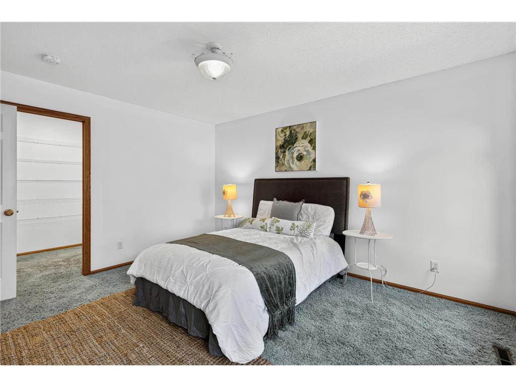 1911 Queens Drive Woodbury MN 55125 7101519 image19