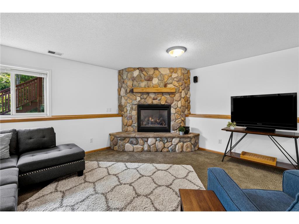 1911 Queens Drive Woodbury MN 55125 7101519 image23