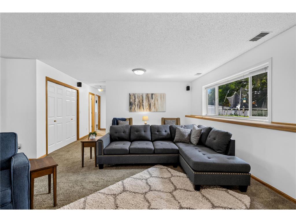 1911 Queens Drive Woodbury MN 55125 7101519 image24
