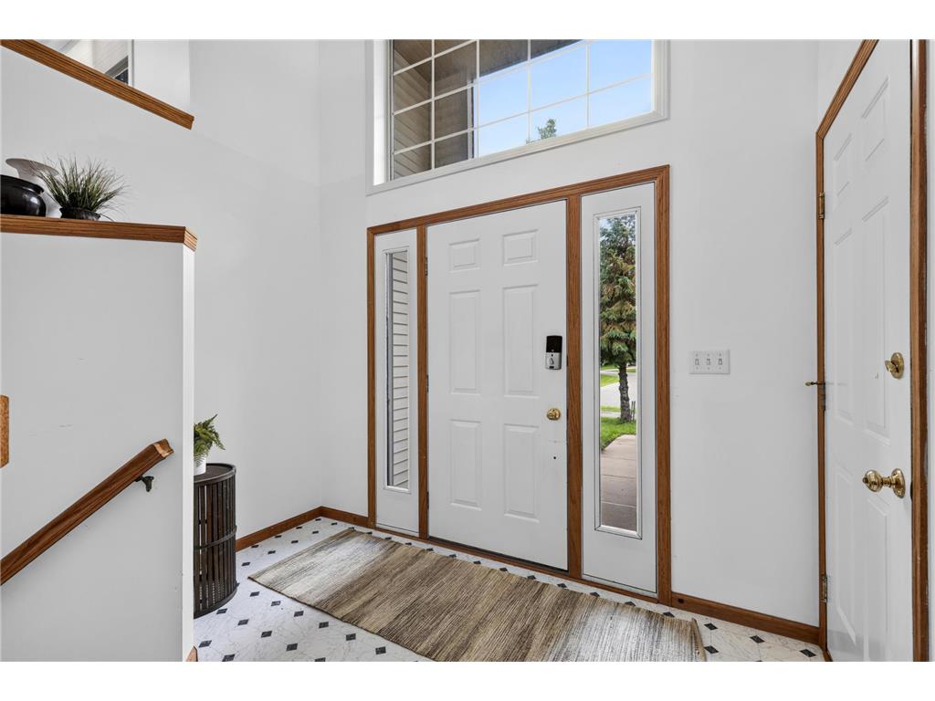 1911 Queens Drive Woodbury MN 55125 7101519 image3