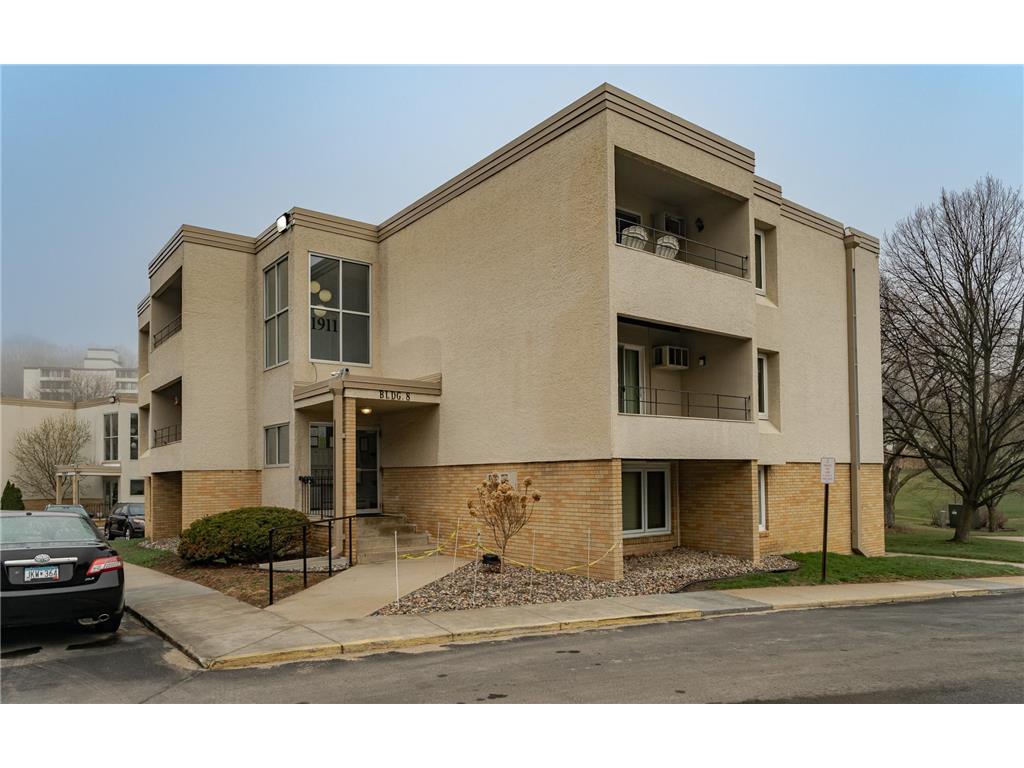 1911 Viking Drive NW #12 Rochester MN 55901 7054641 image20