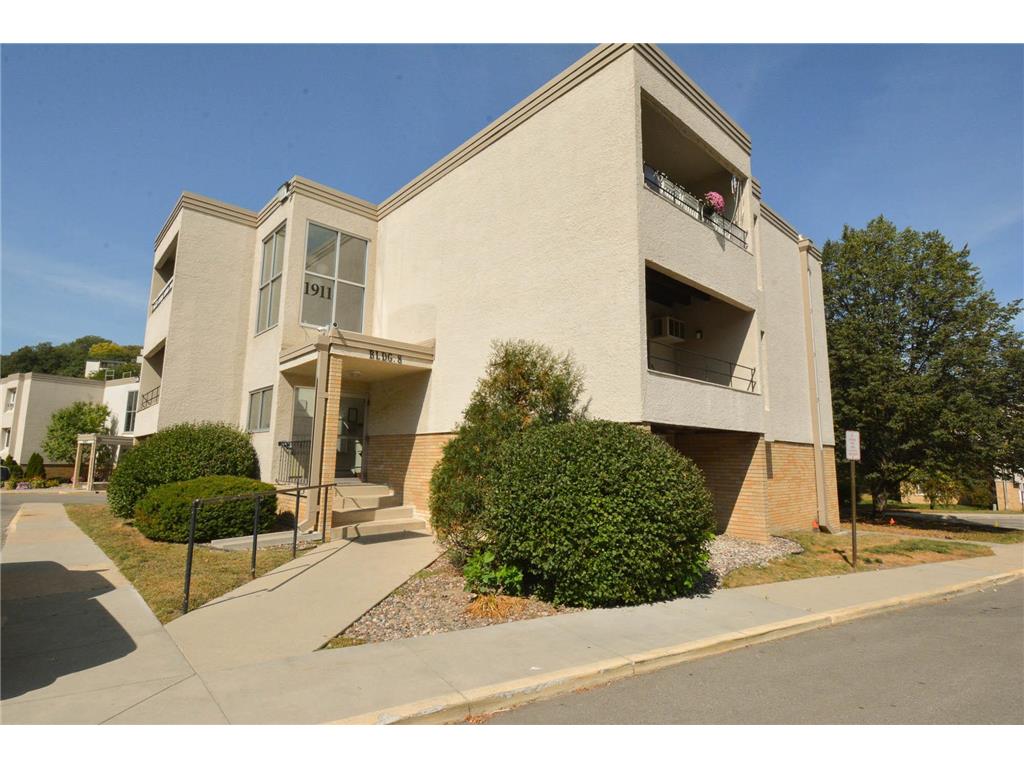 1911 Viking Drive NW #14 Rochester MN 55901 6474223 image1