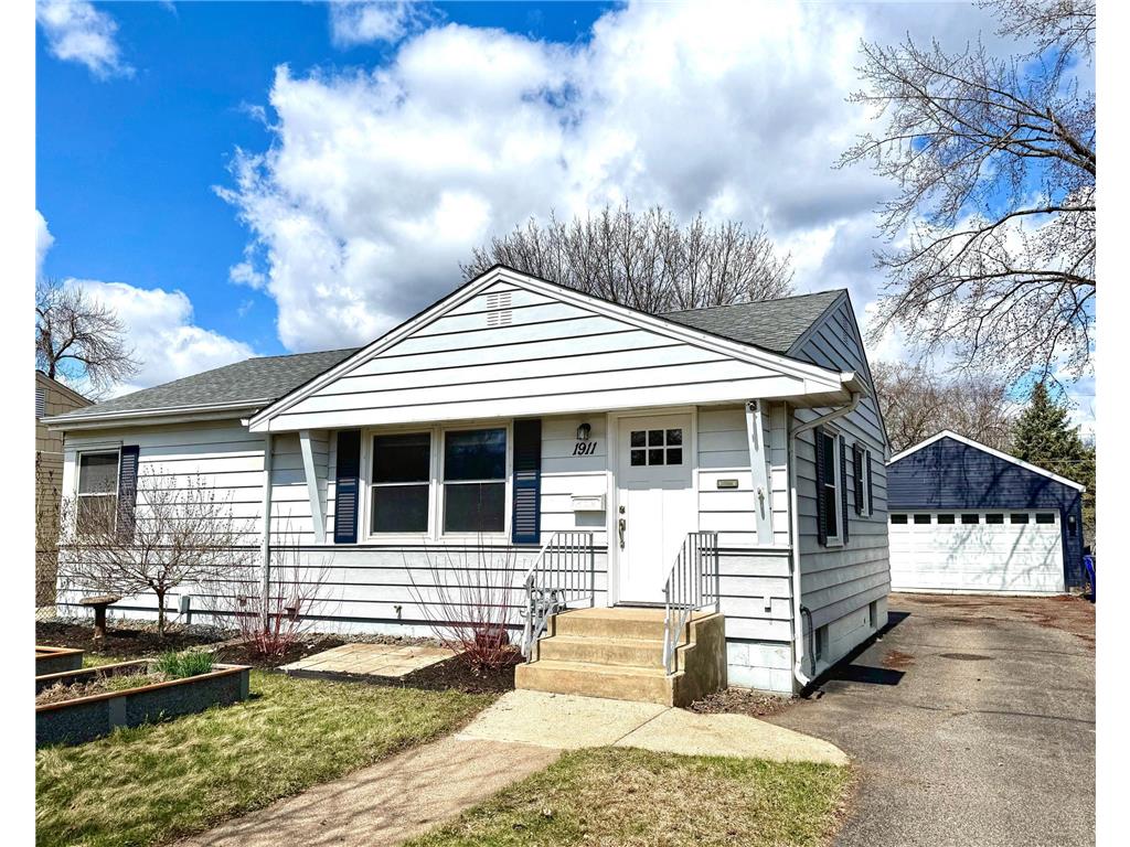 1911 Worcester Avenue Saint Paul MN 55116 6716947 image1