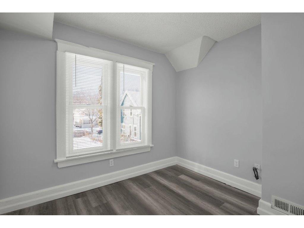 1912 15th Avenue N Minneapolis MN 55411 6818479 image14