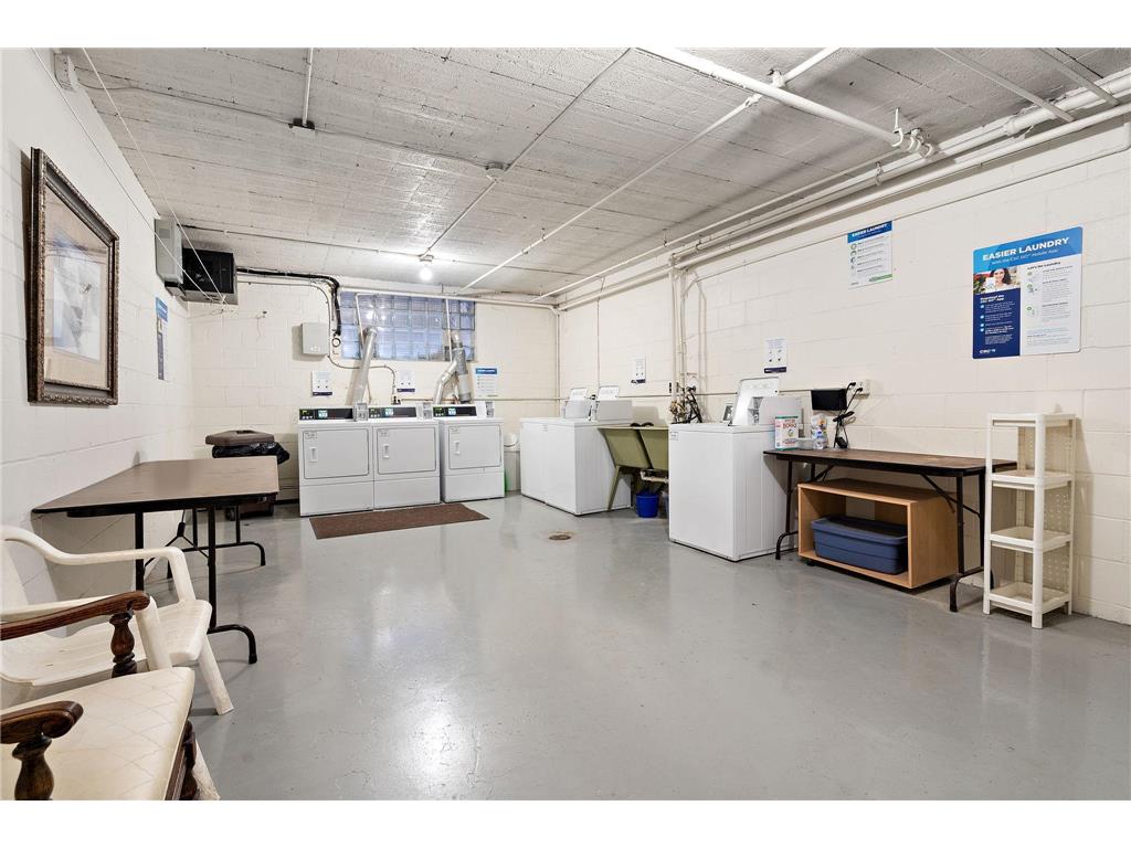 1912 Dupont Avenue S #103 Minneapolis MN 55403 7015560 image28