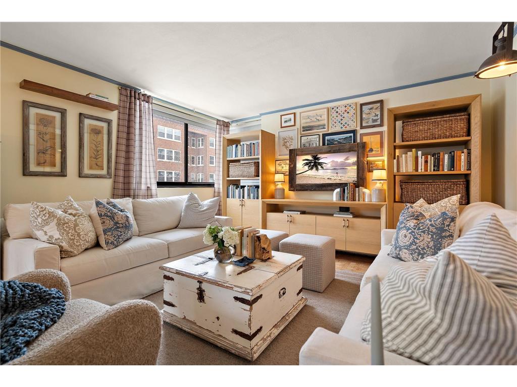 1912 Dupont Avenue S #103 Minneapolis MN 55403 7015560 image5