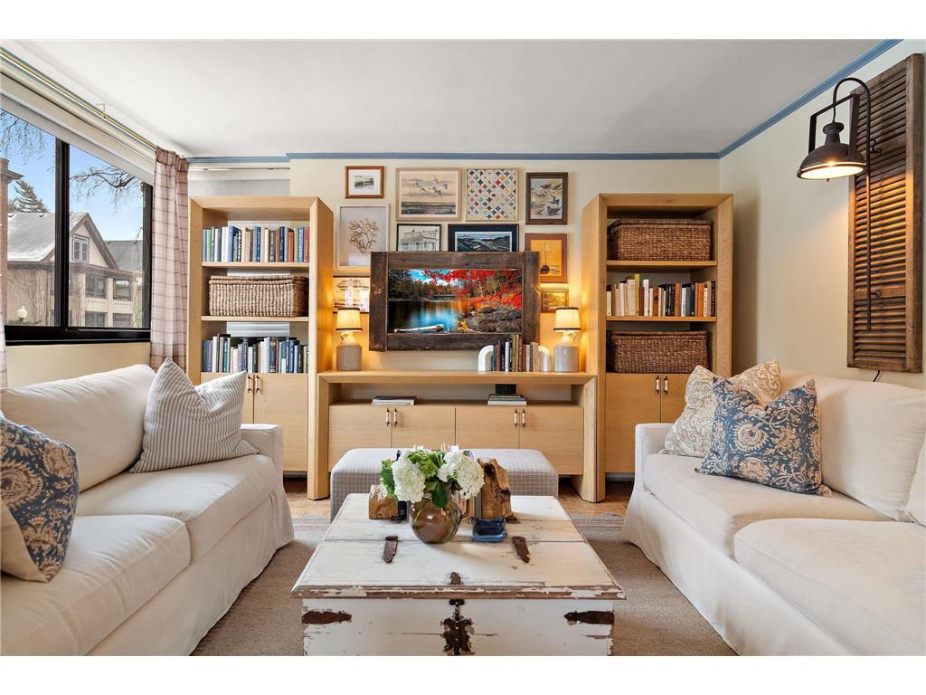 1912 Dupont Avenue S #103 Minneapolis MN 55403 7015560 image6