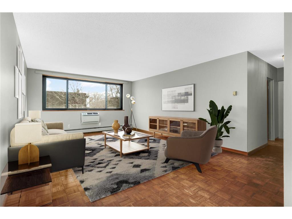 1912 Dupont Avenue S #405 Minneapolis MN 55403 7043715 image1