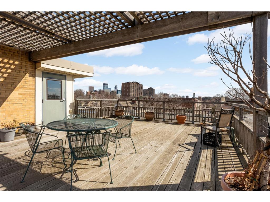 1912 Dupont Avenue S #405 Minneapolis MN 55403 7043715 image14