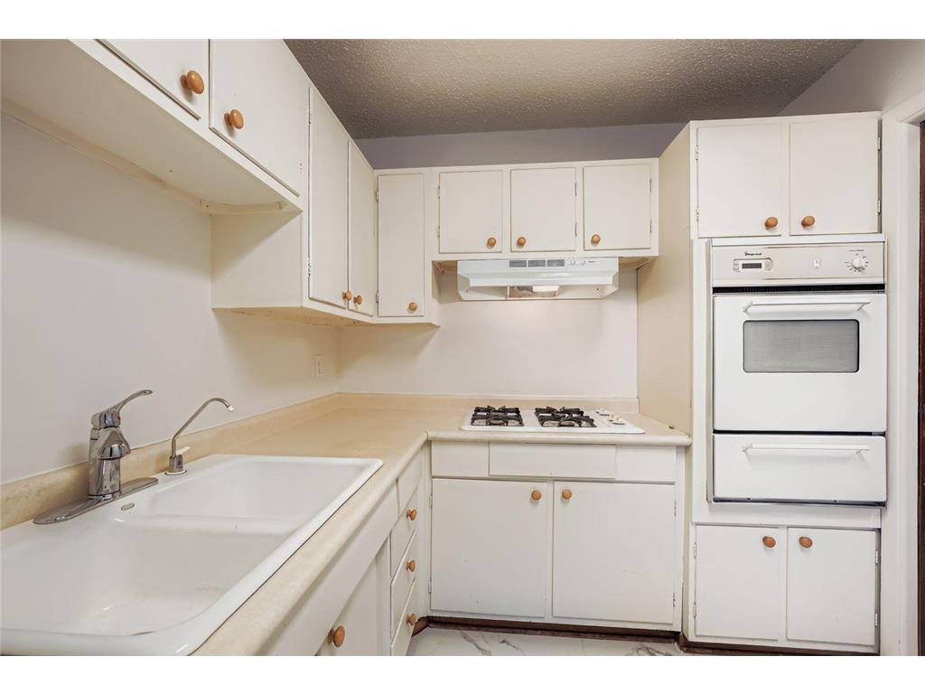 1912 Dupont Avenue S #407 Minneapolis MN 55403 6825501 image6