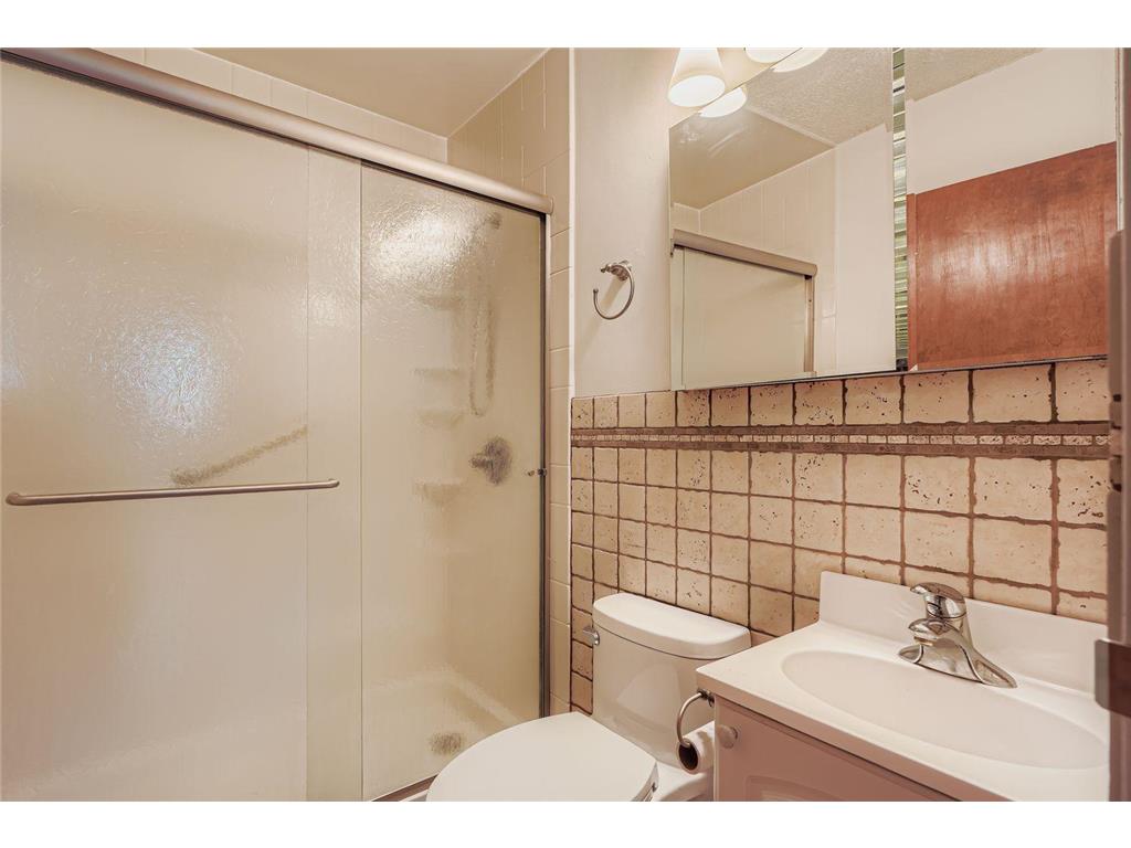1912 Dupont Avenue S #407 Minneapolis MN 55403 6825501 image9