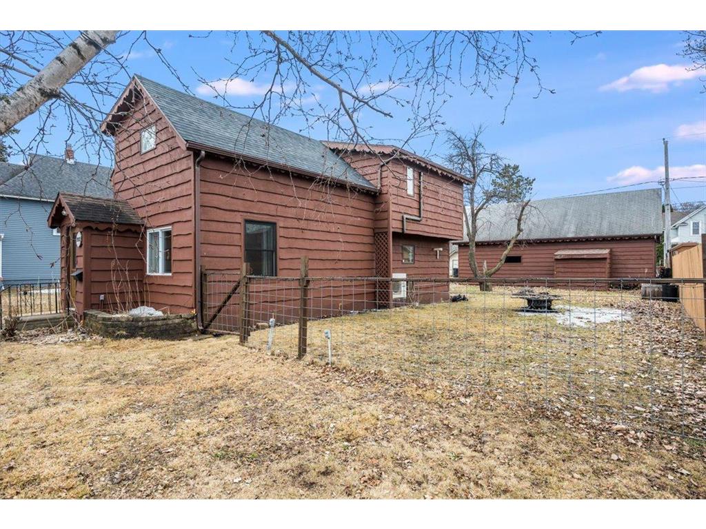 1912 E 3rd Street Superior WI 54880 7055324 image17