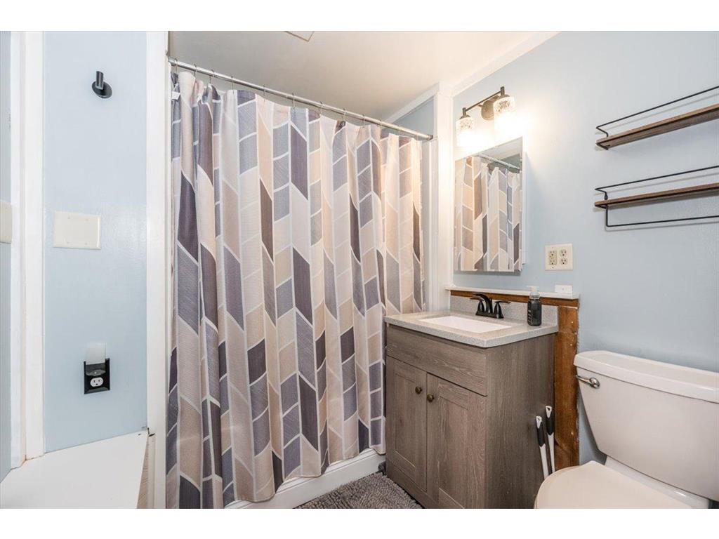 1912 E 3rd Street Superior WI 54880 7055324 image3