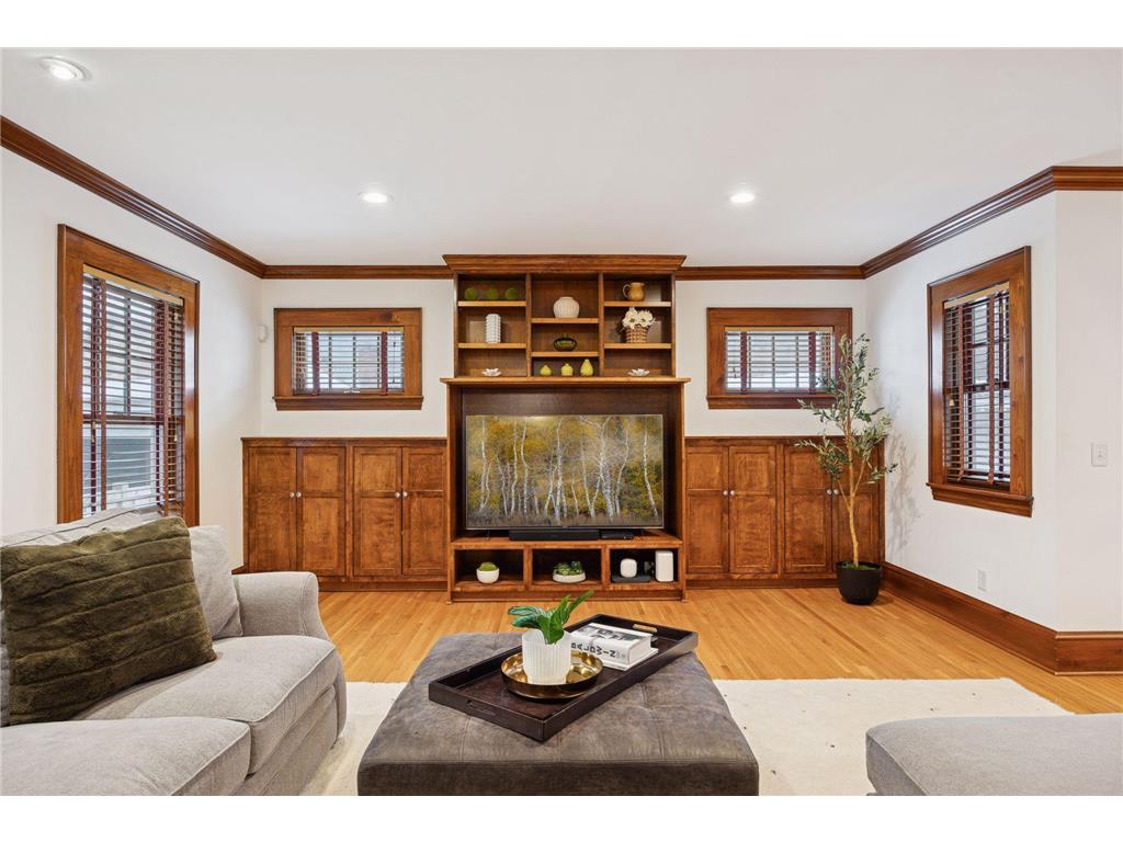 1912 Irving Avenue S Minneapolis MN 55403 7013017 image25