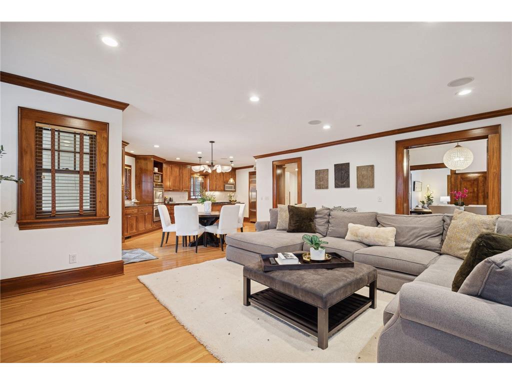 1912 Irving Avenue S Minneapolis MN 55403 7013017 image27