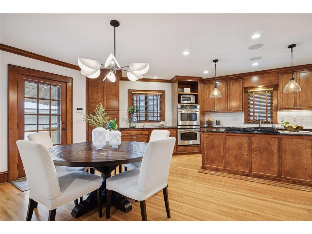 1912 Irving Avenue S Minneapolis MN 55403 7013017 image29