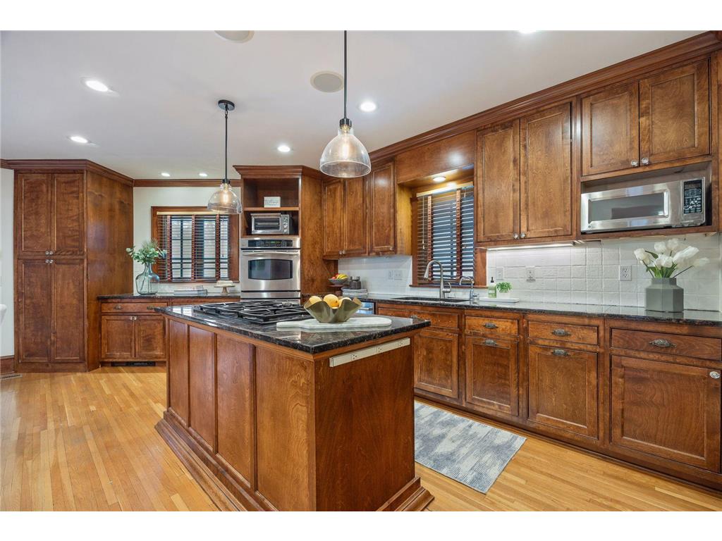 1912 Irving Avenue S Minneapolis MN 55403 7013017 image33