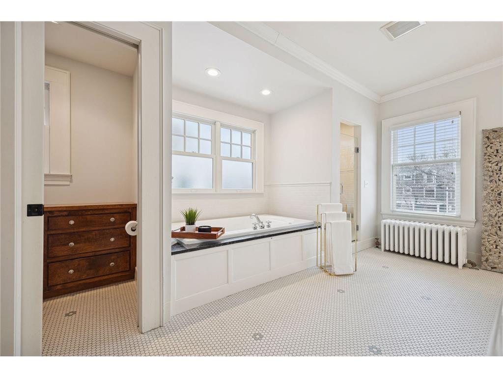 1912 Irving Avenue S Minneapolis MN 55403 7013017 image43