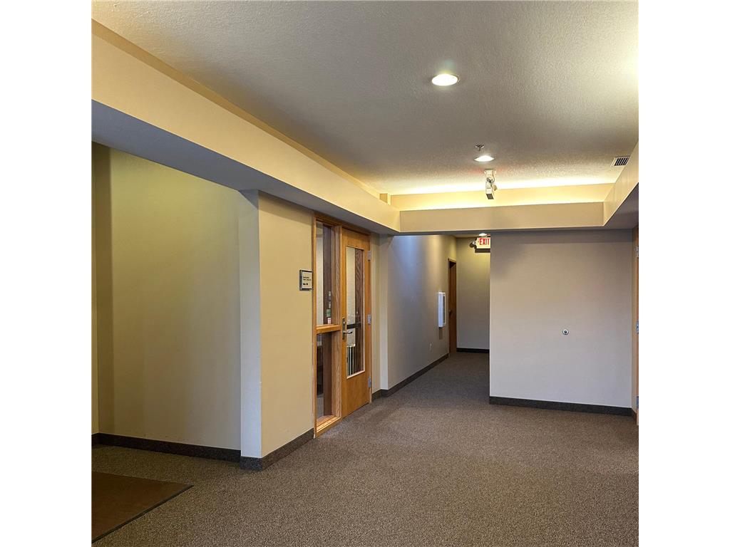 1912 Lexington Avenue N Roseville MN 55113 6588385 image12