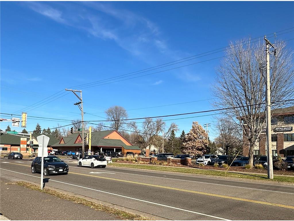 1912 Lexington Avenue N Roseville MN 55113 6588385 image6