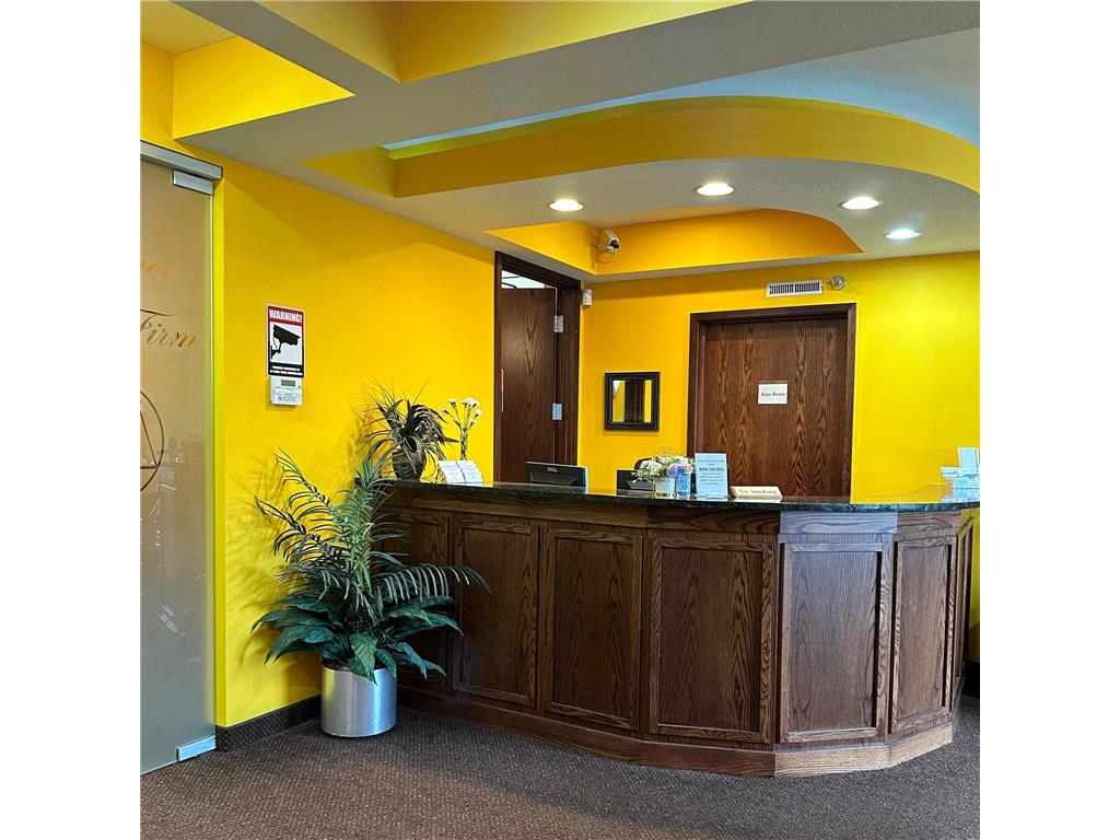1912 Lexington Avenue N Roseville MN 55113 6588385 image8