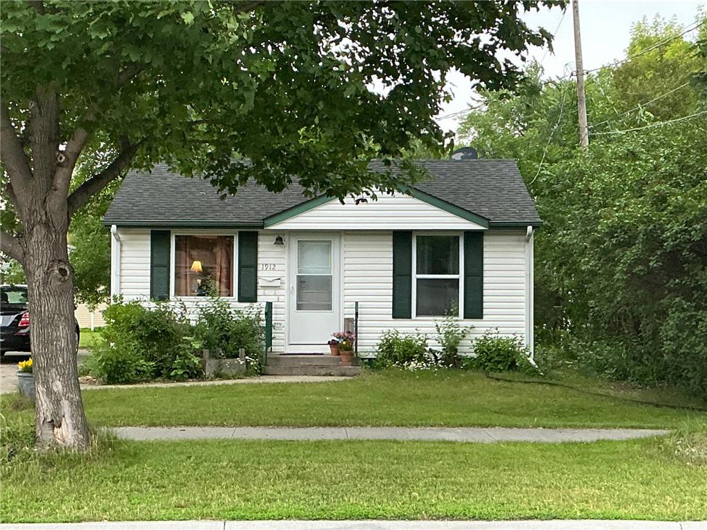 1912 N 6th Avenue N Moorhead MN 56560 7101194 image1