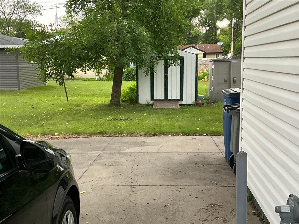 1912 N 6th Avenue N Moorhead MN 56560 7101194 image4
