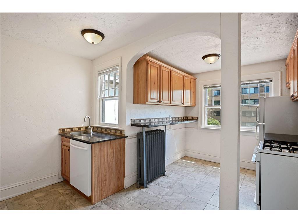 1913 Emerson Avenue #203 Minneapolis MN 55408 7065699 image5