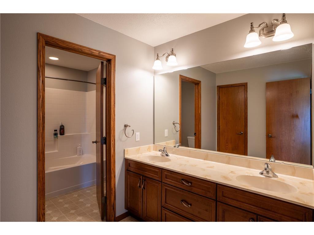1913 Pentland Street West Fargo ND 58078 7091616 image25