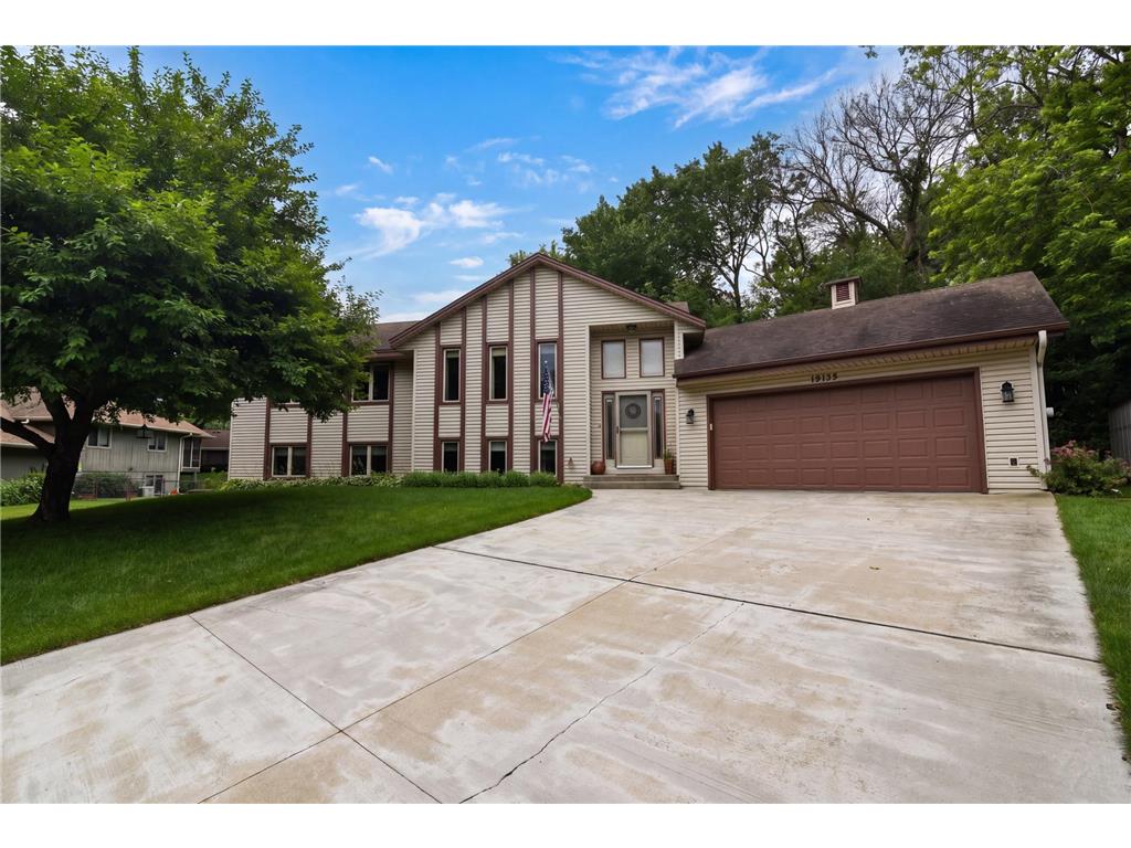 19135 Maple Leaf Drive Eden Prairie MN 55346 7106530 image2