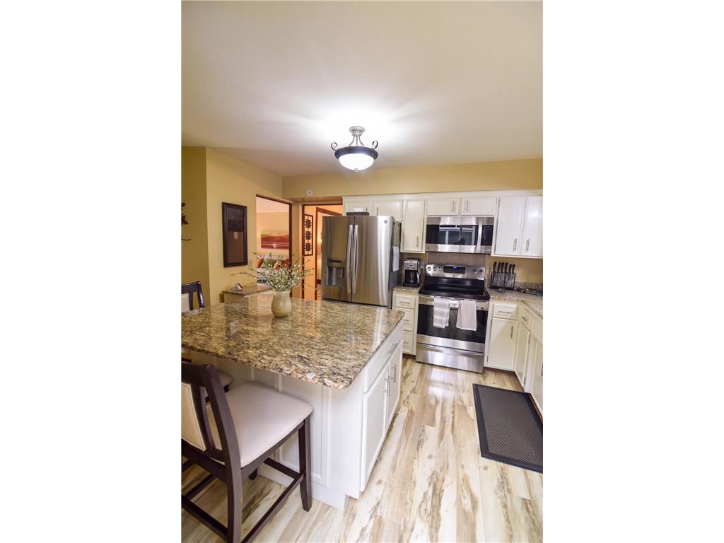 19135 Maple Leaf Drive Eden Prairie MN 55346 7106530 image4