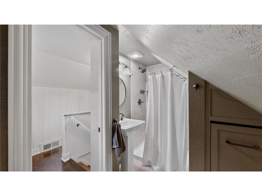 1914 12th Avenue NE Austin MN 55912 - Dobbins Creek 7089021 image45