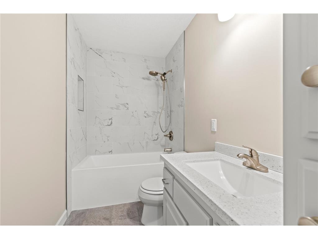 1914 261st Avenue NW Stanford Twp MN 55040 7077028 image38