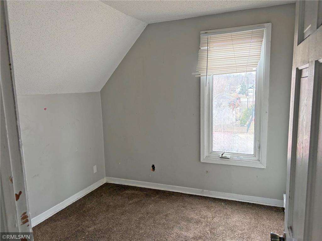 1914 Penn Avenue N Minneapolis MN 55411 7038230 image10