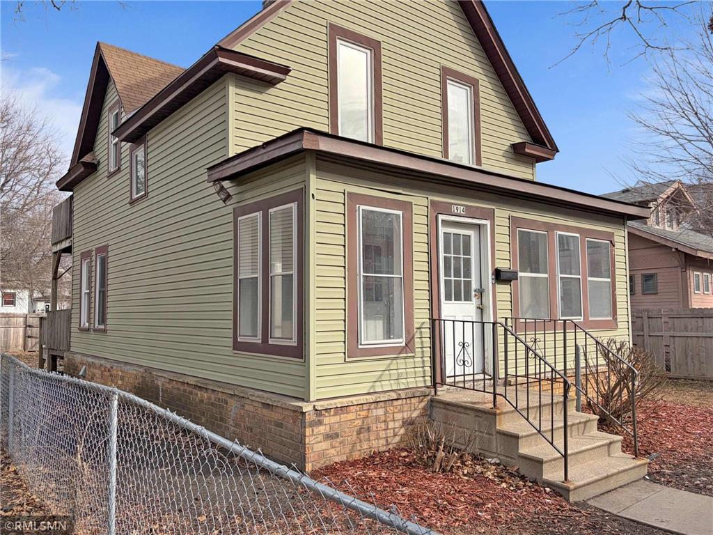 1914 Penn Avenue N Minneapolis MN 55411 7038230 image2