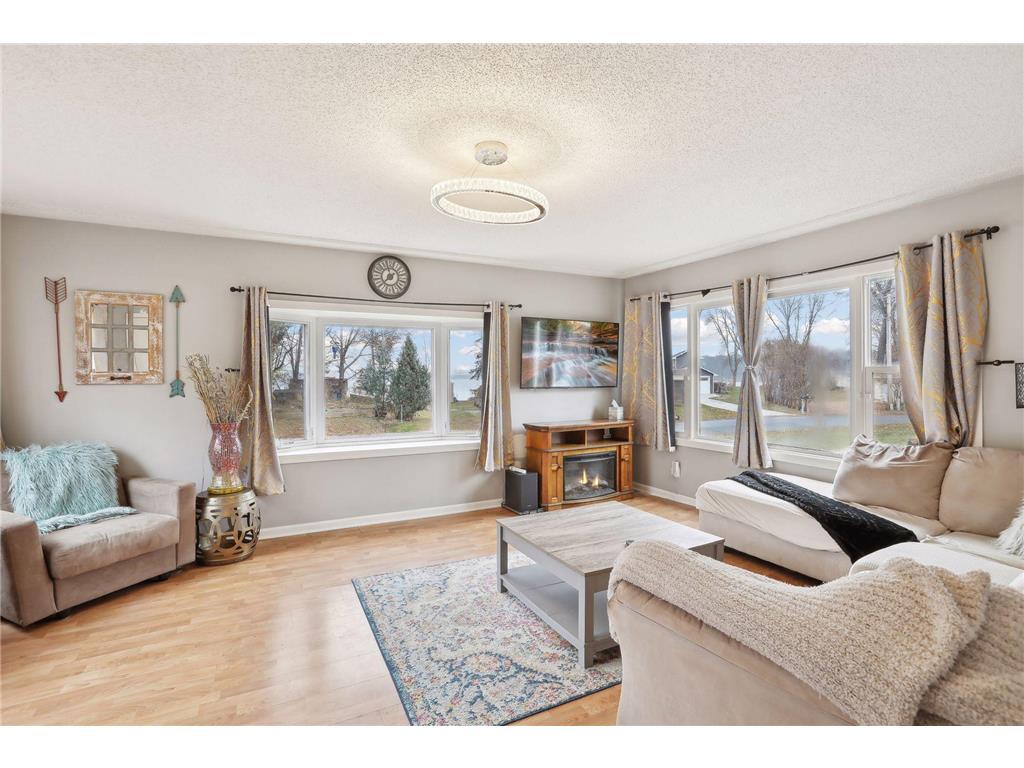 19140 E Front Boulevard NE East Bethel MN 55092 - Coon 6567217 image1