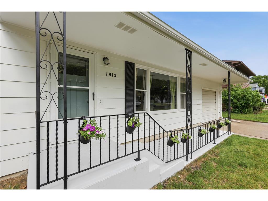 1915 11th Street S Moorhead MN 56560 7096675 image3