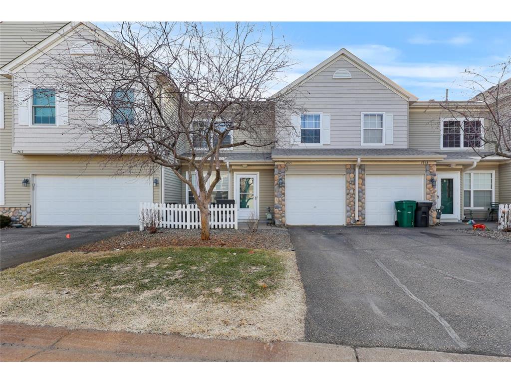 1915 Bluestem Lane Shoreview MN 55126 7066285 image1