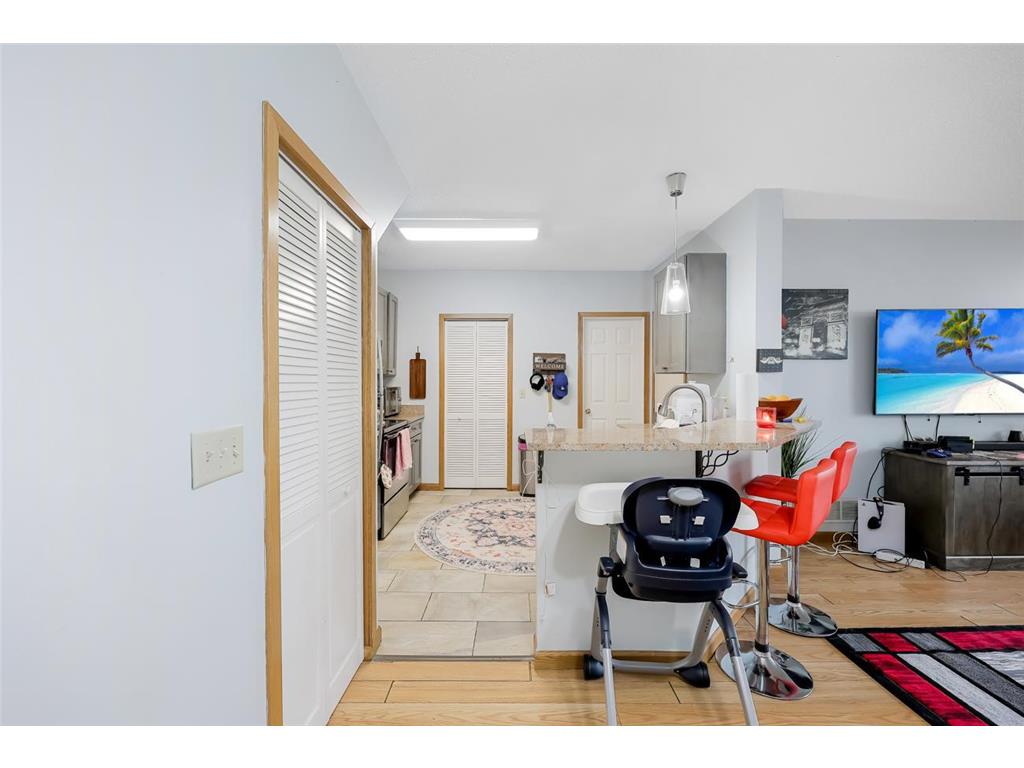 1915 Bluestem Lane Shoreview MN 55126 7066285 image13