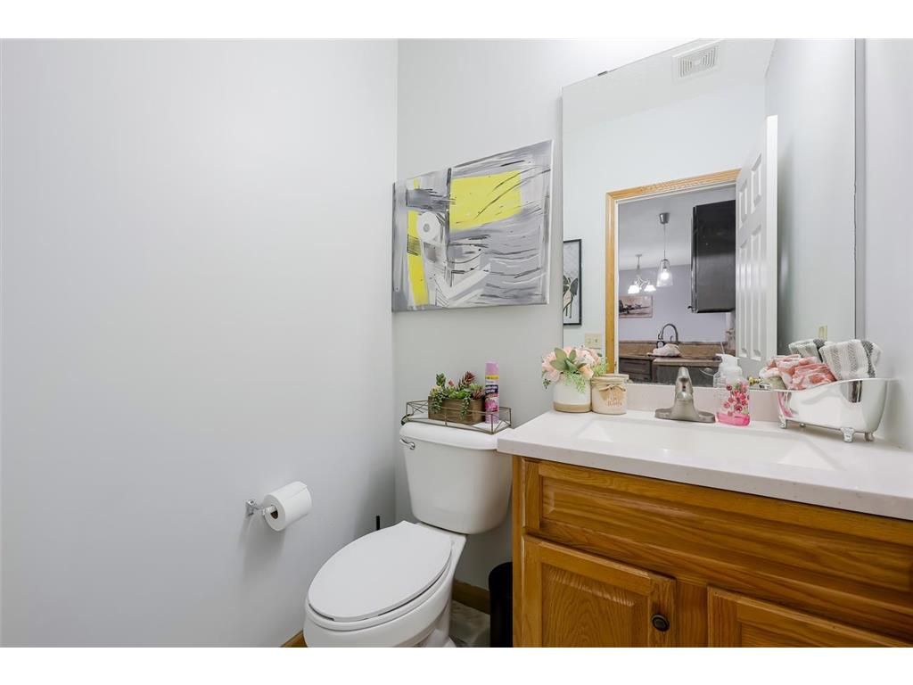 1915 Bluestem Lane Shoreview MN 55126 7066285 image18