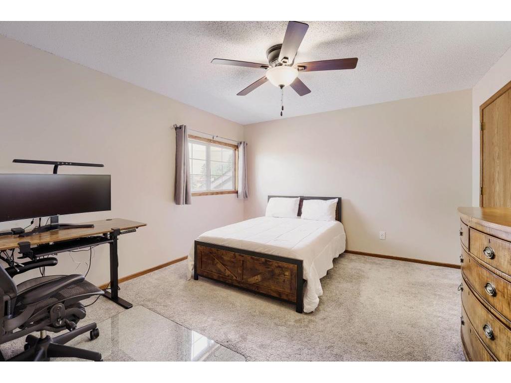 1915 E 122nd Street Burnsville MN 55337 7071156 image11