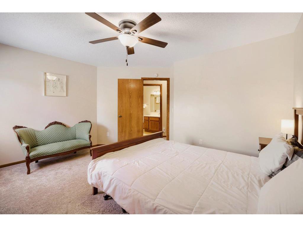 1915 E 122nd Street Burnsville MN 55337 7071156 image13