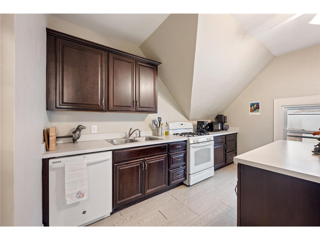 1915 Fremont Avenue S Minneapolis MN 55403 7062801 image57