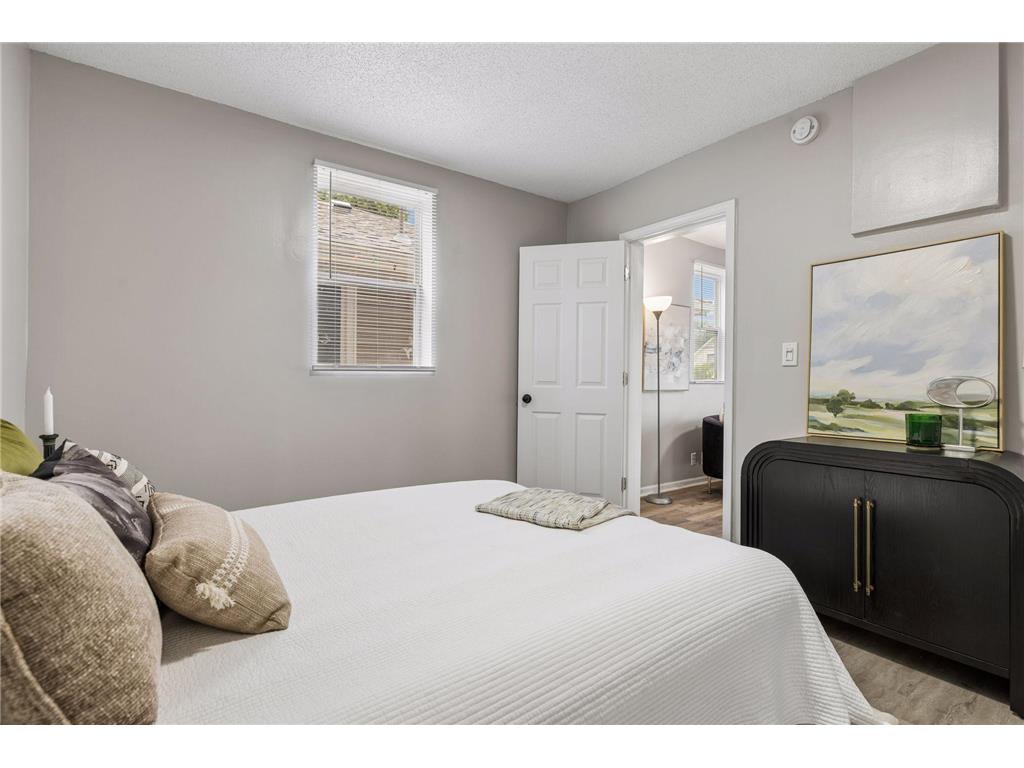 1915 Glenwood Avenue Minneapolis MN 55405 7086588 image7