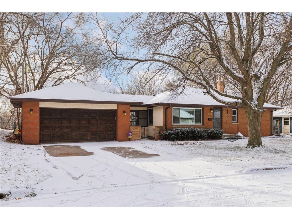 1915 Marie Avenue South Saint Paul MN 55075 6635255 image1