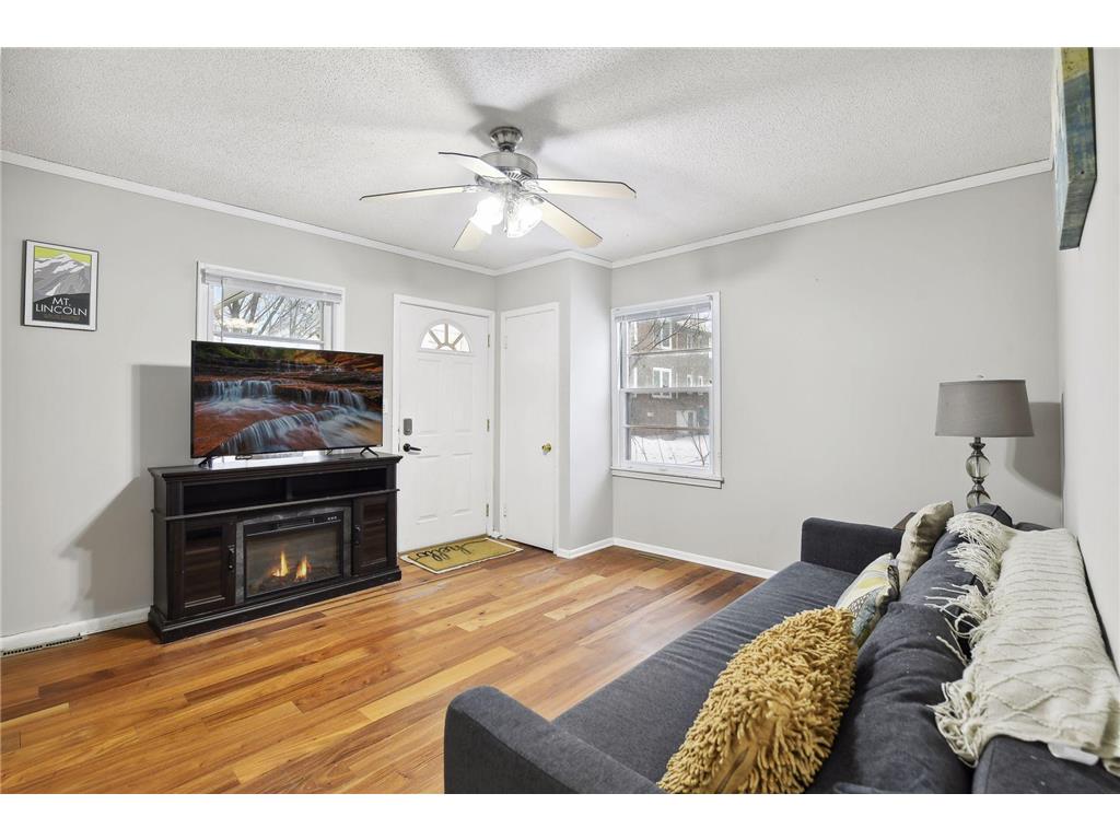 1915 Sharon Avenue SE, Minneapolis, MN, 55414 MLS 6468573 Edina Realty