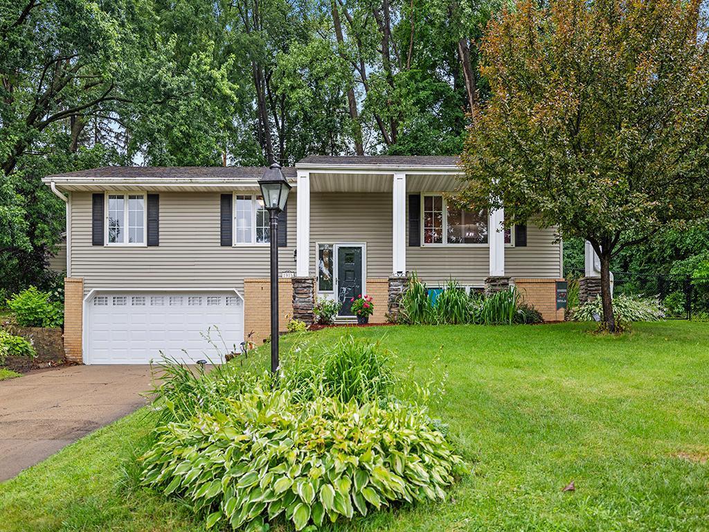 1915 Sioux Court Burnsville MN 55337 6739508 image1