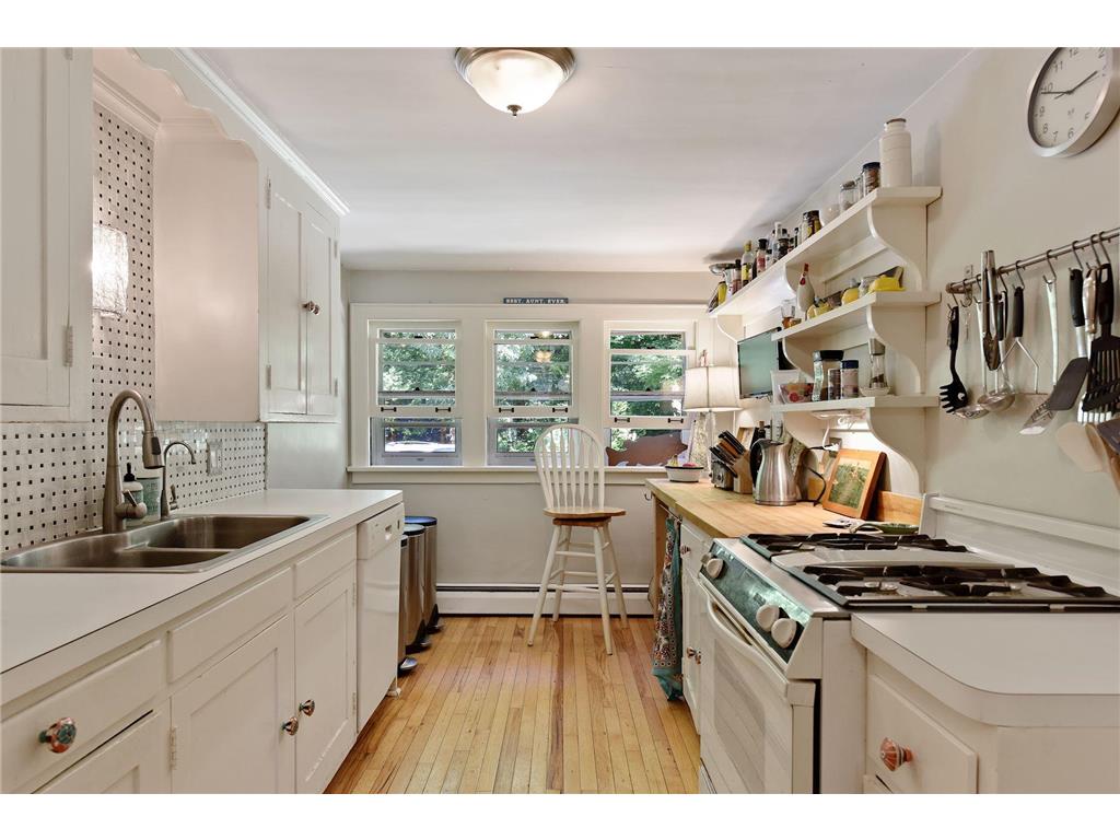 19155 Ramsey Road Deephaven MN 55391 - Lake Minnetonka 7072300 image12