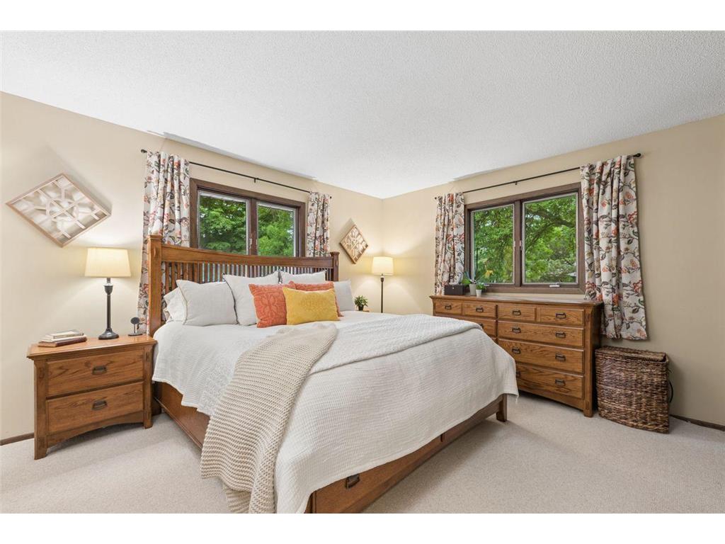 1916 Evergreen Echo Woodbury MN 55125 7052779 image10